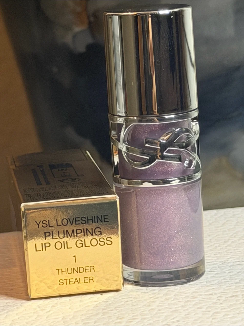 Yves Saint Laurent LOVESHINE Plumping Lip Oil Gloss - 1- Thunder Stealer